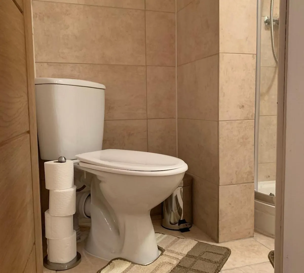 Modern Apartment In Twickenham Highstreet 0*,